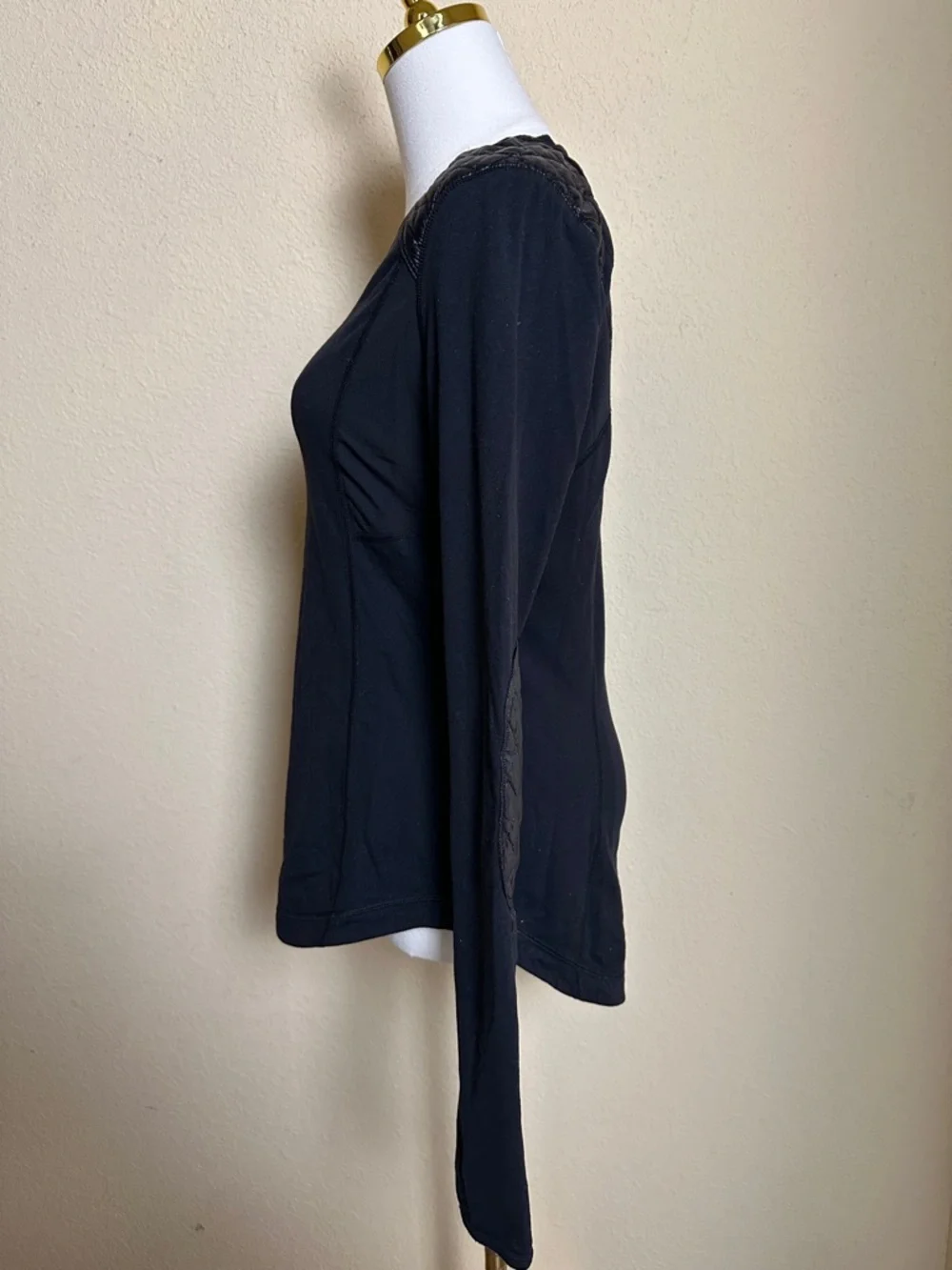 lululemon athletica Black Quilted-Elbow Long Sleeve Top with Shoulder Panels - Picture 9 of 9